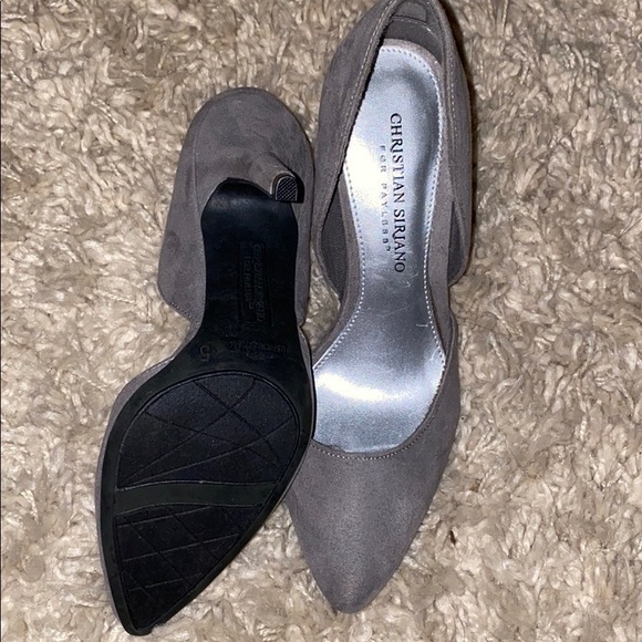 Heels - Picture 3 of 4